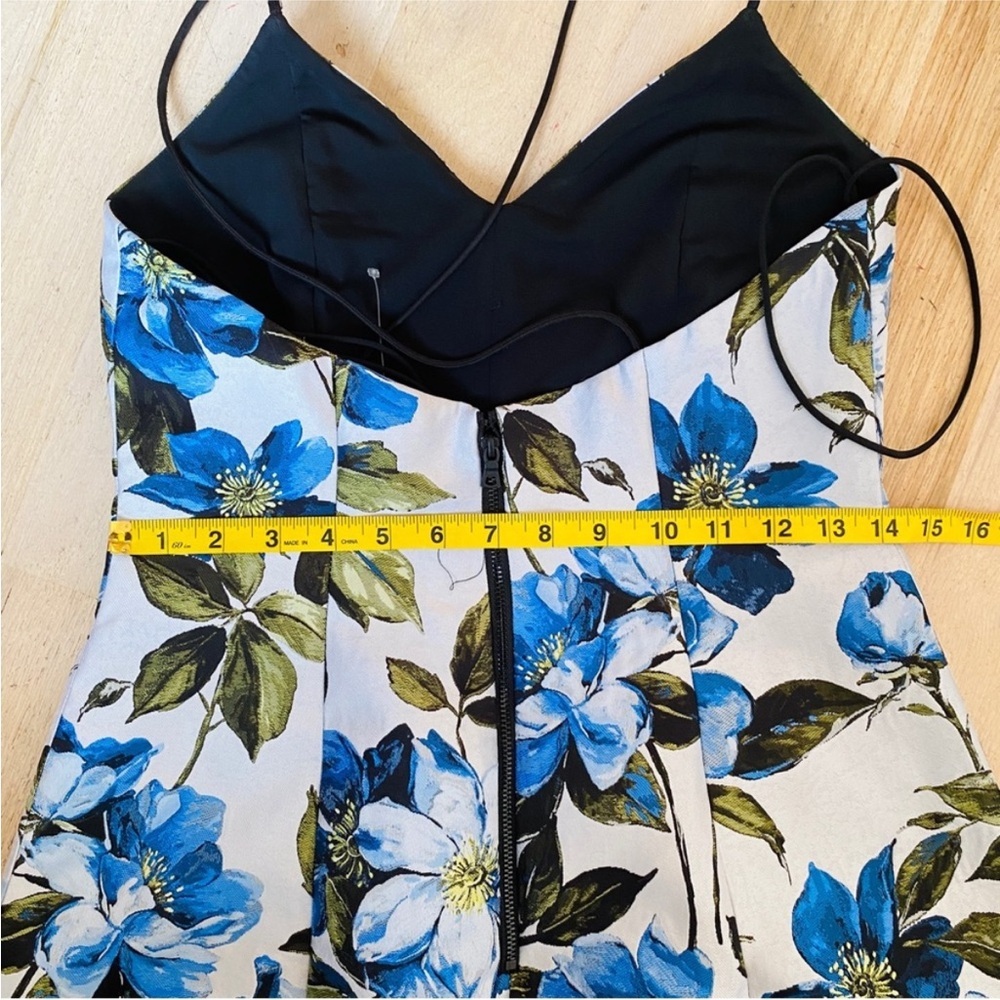 Alice and Olivia BEAUTIFUL brocade floral mini dress - Picture 8 of 10